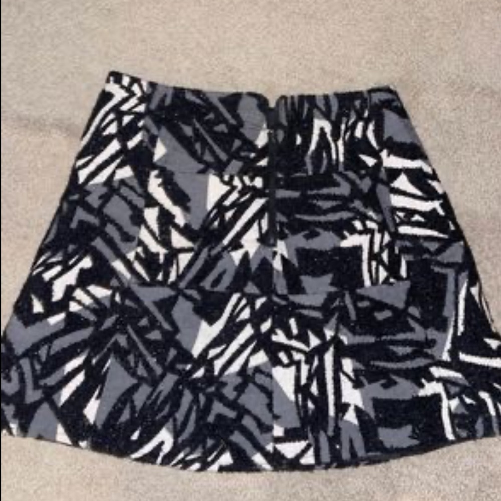 Zara skirt size small